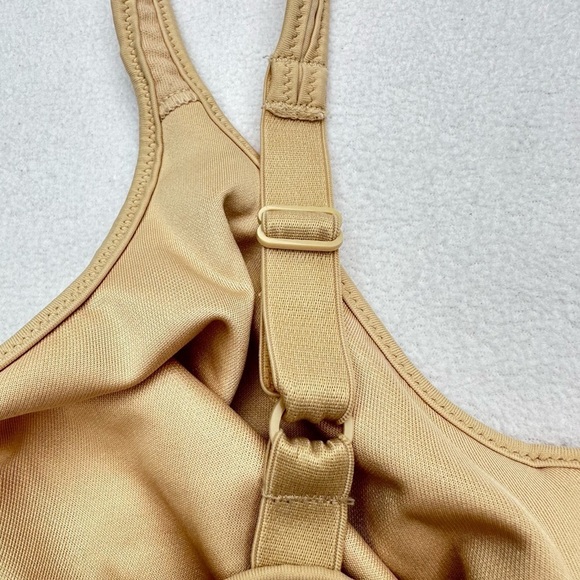 Bali Underwire Bra Size 38C Baige Nylon Spandex‎ Lightweight - Picture 4 of 7